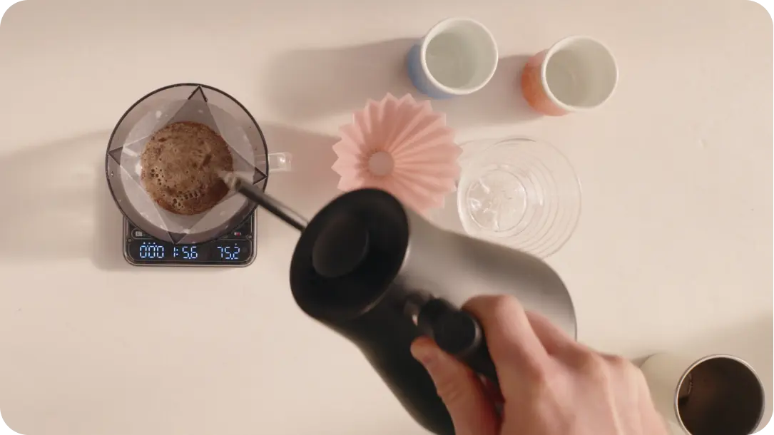 The Ultimate Guide to Choosing the Best Pour Over Coffee Scale for Your Home Brew - BOOKOO | Design-Tech Coffee Tools